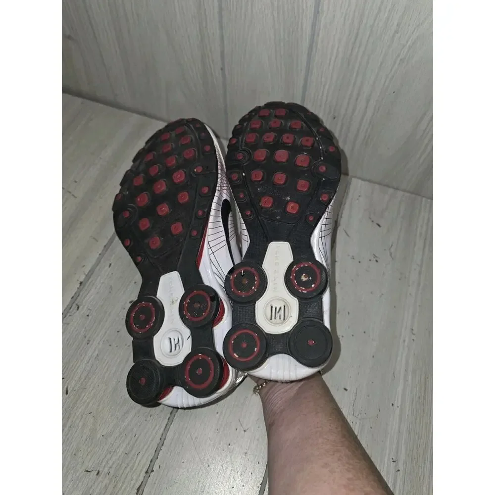 Nike Boys Shox White Black Varsity Red Size 6